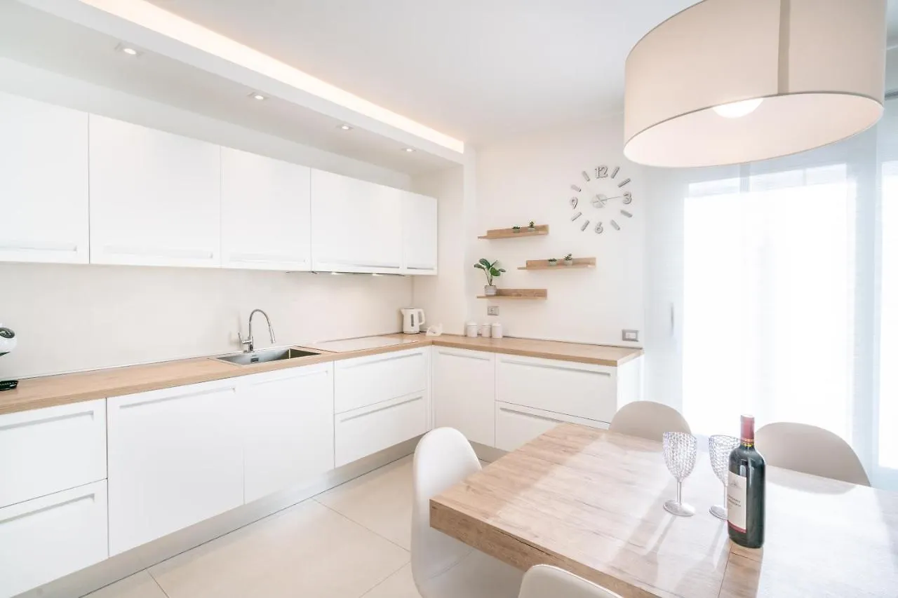 Apartment Mirabilia 108 - Poetto Beach - Parking Cagliari